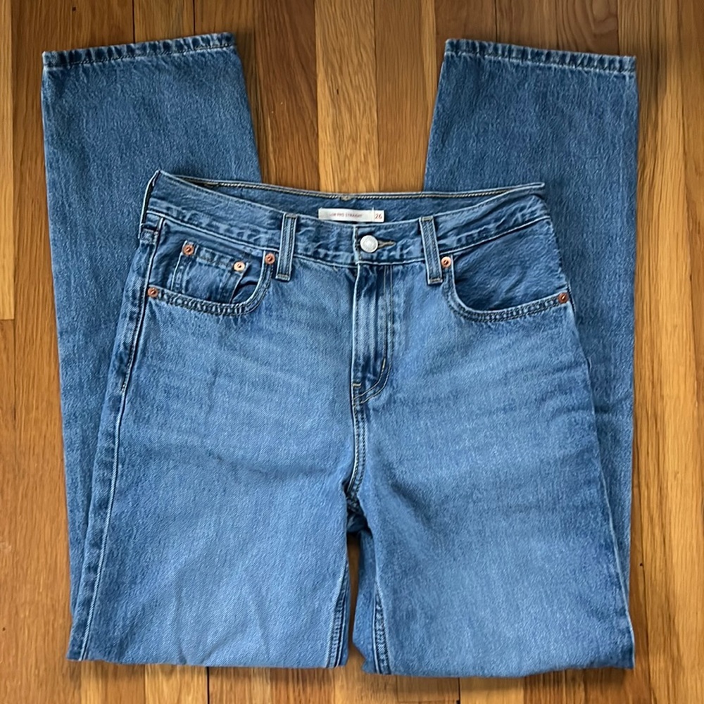 Levi’s Straight Leg Jeans